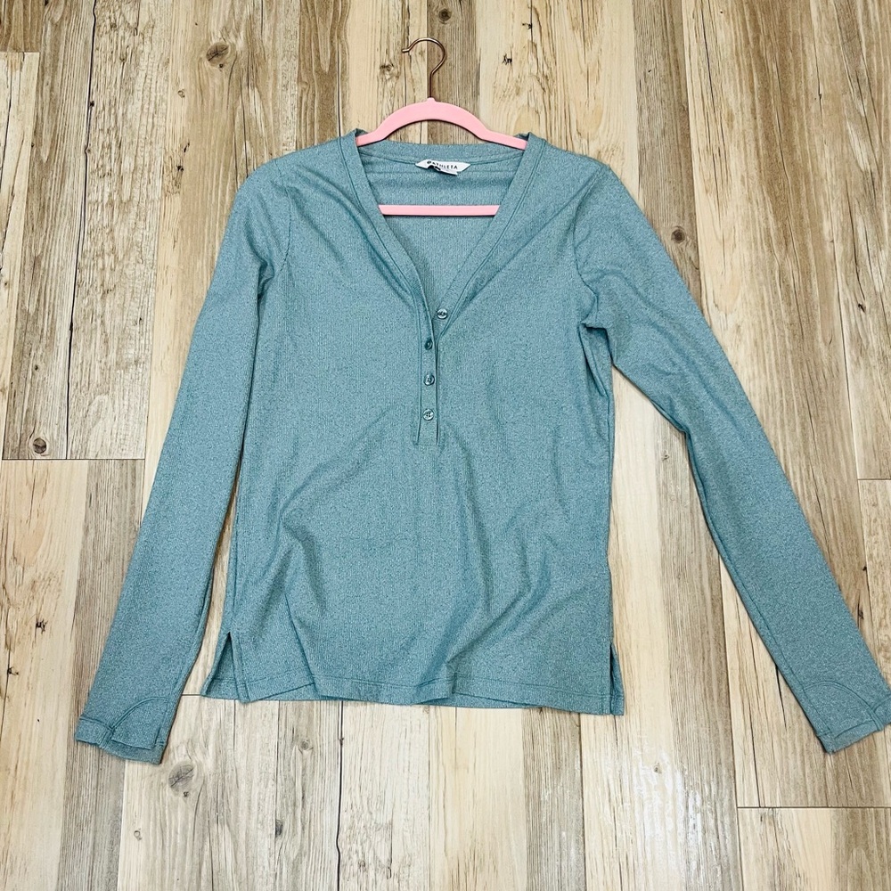 Athleta Women Green Uptempo Ribbed Long Sleeve Henley Top sz Medium - Picture 6 of 6